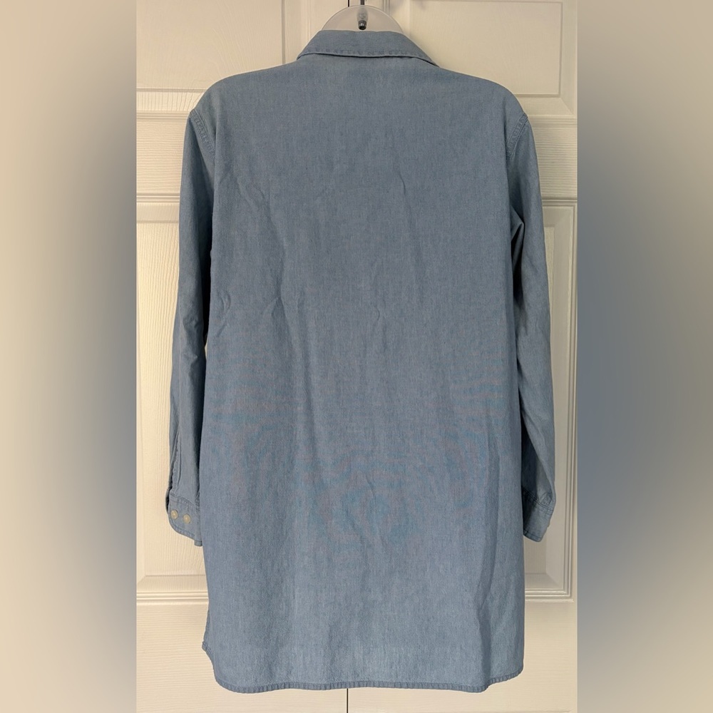 WB Warner Bros. Looney Tunes Tweety Bird Button Up Chambray Blouse Shirt size XS - Picture 3 of 15